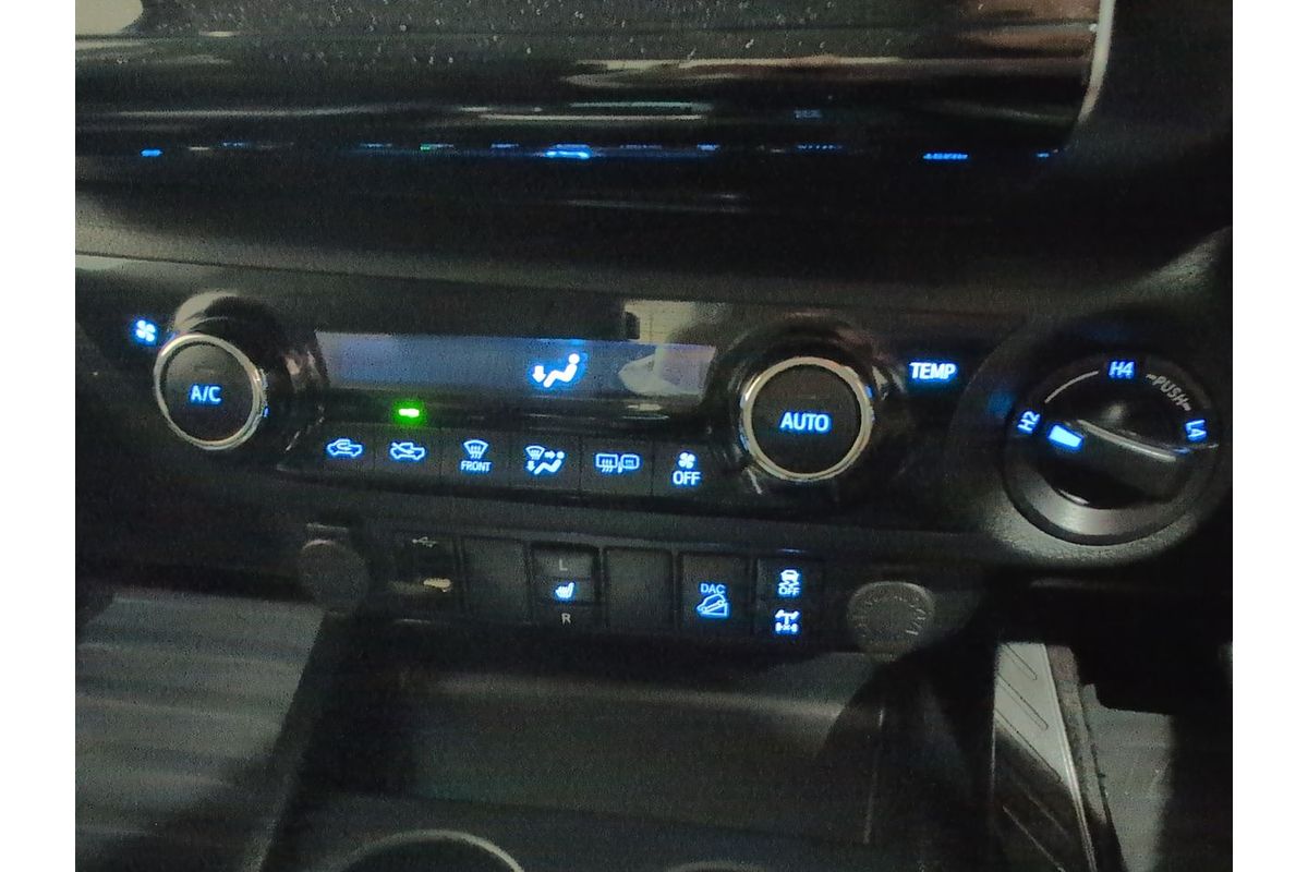 2021 Toyota Hilux SR5 GUN126R 4X4