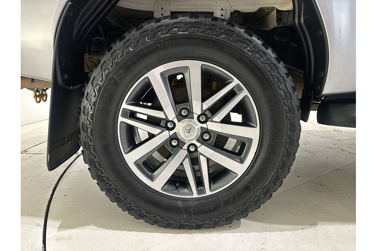 2016 Toyota Hilux SR5 GUN126R 4X4