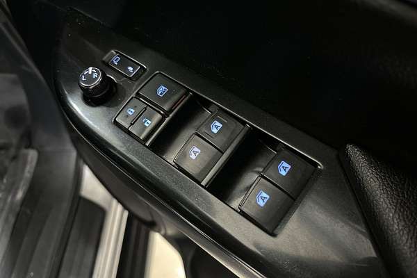 2016 Toyota Hilux SR5 GUN126R 4X4