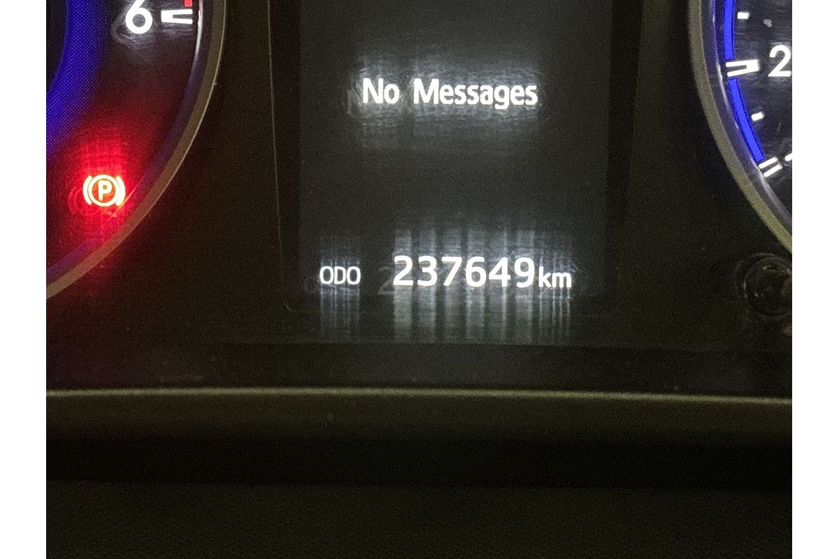 2016 Toyota Hilux SR5 GUN126R 4X4