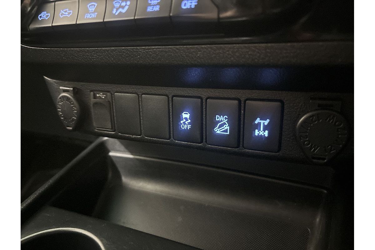 2016 Toyota Hilux SR5 GUN126R 4X4