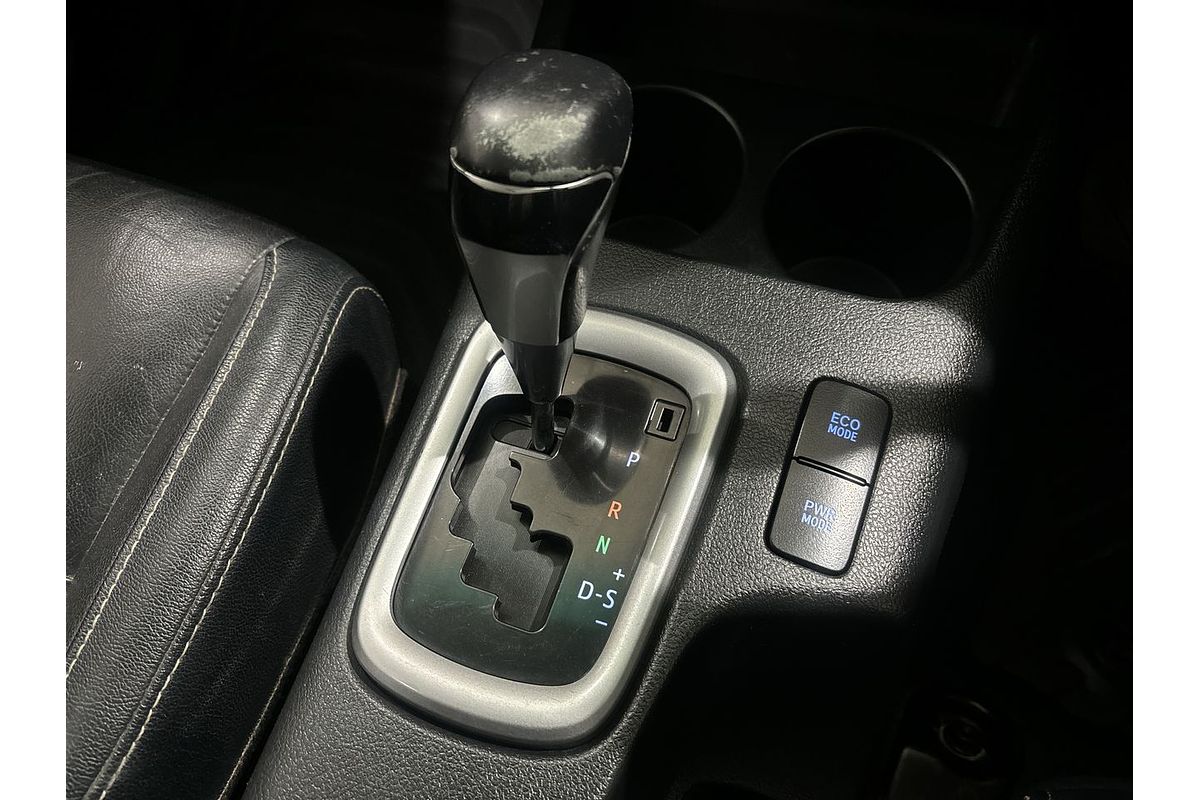 2016 Toyota Hilux SR5 GUN126R 4X4