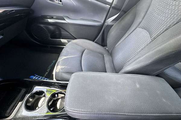 2019 Toyota Prius Plus