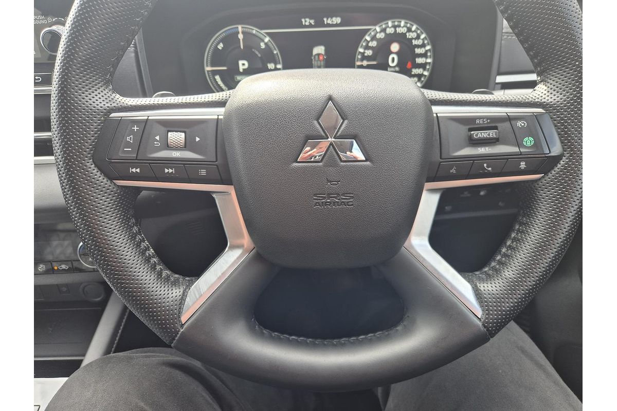 2023 Mitsubishi Outlander PHEV Exceed ZM