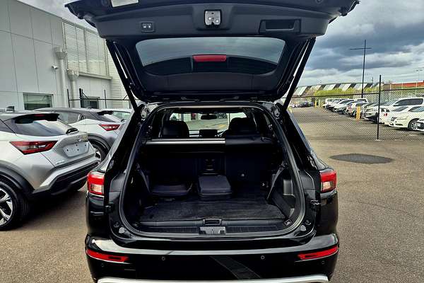 2023 Mitsubishi Outlander PHEV Exceed ZM