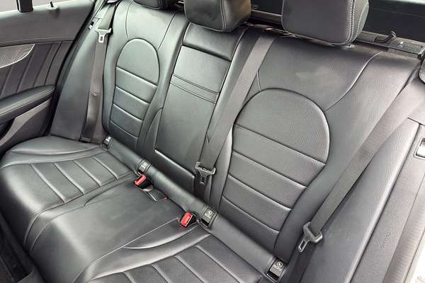 2017 Mercedes-Benz C-Class C 200 AMG LINE 2.0P