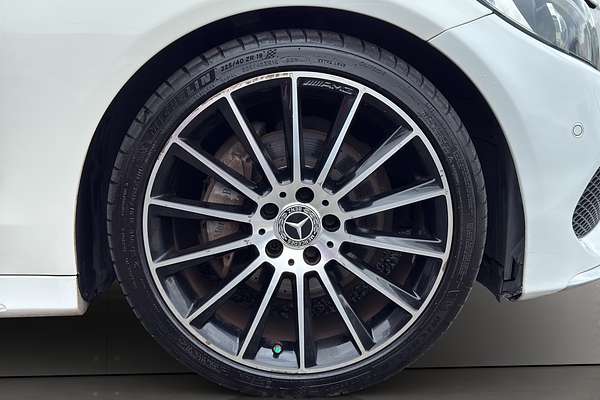 2017 Mercedes-Benz C-Class C 200 AMG LINE 2.0P
