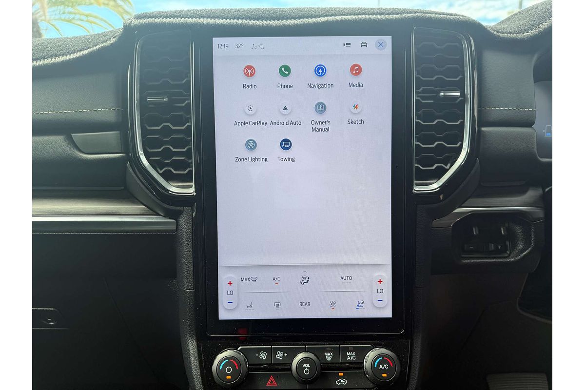 2023 Ford Everest Platinum 3.0L