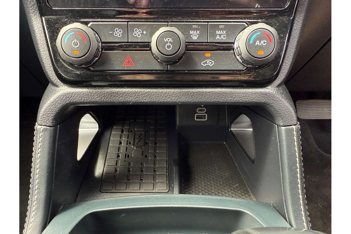 2023 Ford Everest Platinum 3.0L