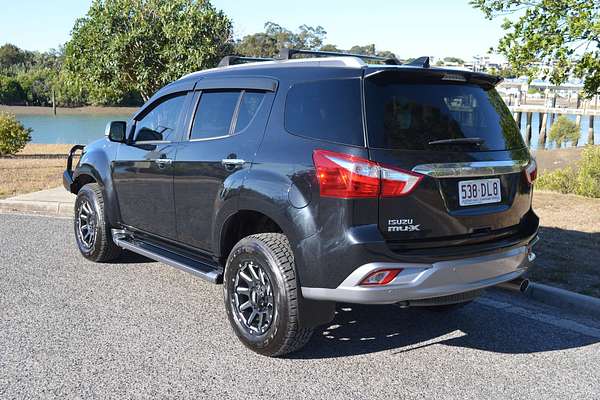 2021 Isuzu MU-X LS-T
