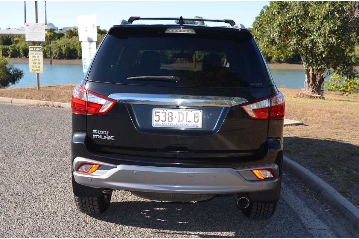 2021 Isuzu MU-X LS-T