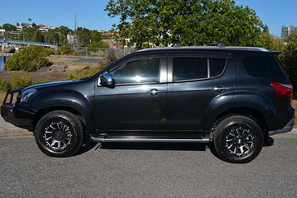 2021 Isuzu MU-X LS-T