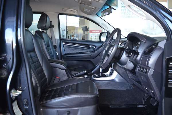 2021 Isuzu MU-X LS-T