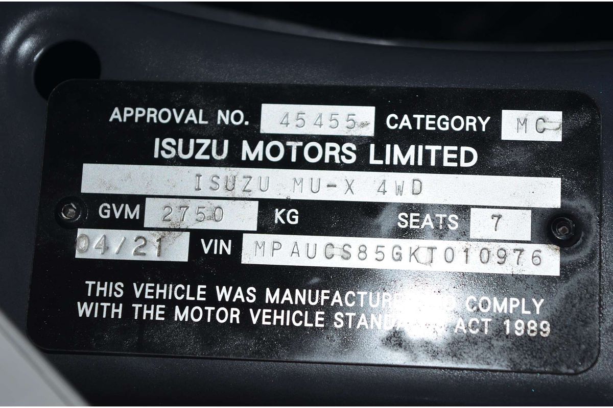 2021 Isuzu MU-X LS-T