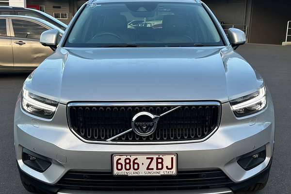 2019 Volvo XC40 T4 Momentum