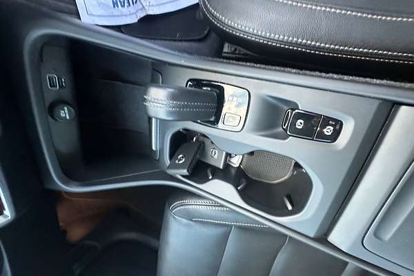 2019 Volvo XC40 T4 Momentum