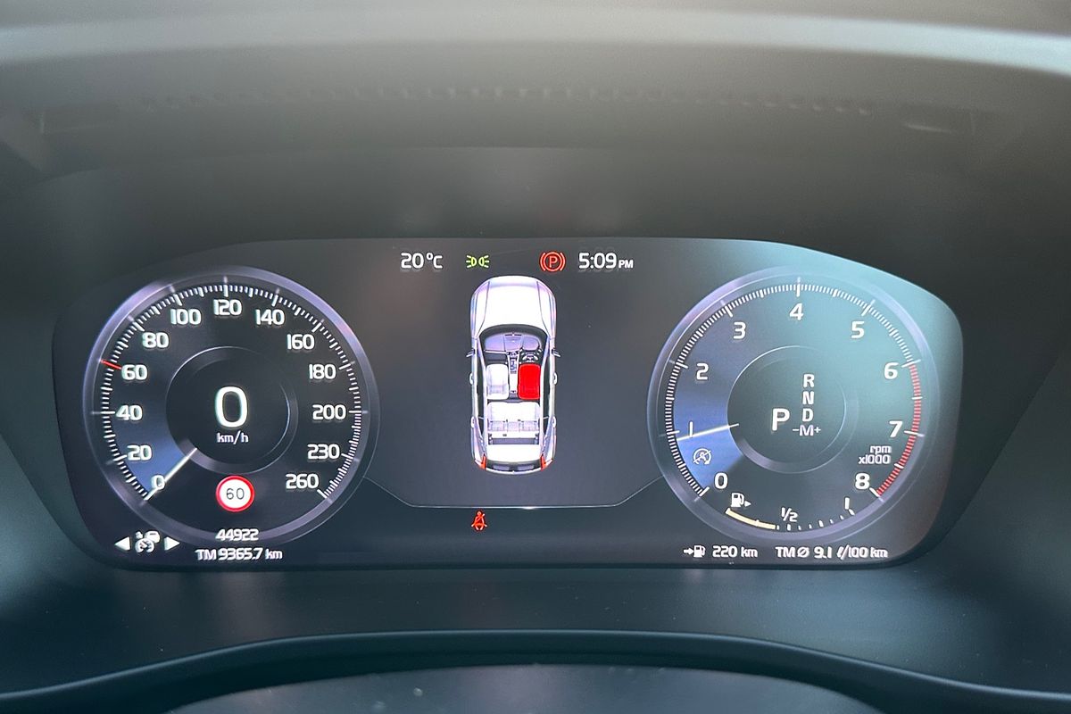2019 Volvo XC40 T4 Momentum