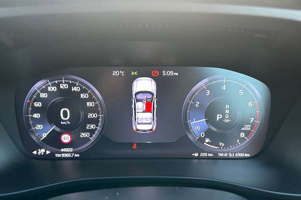 2019 Volvo XC40 T4 Momentum