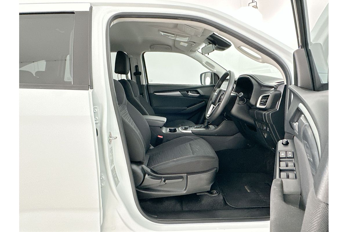 2022 Isuzu MU-X LS-M