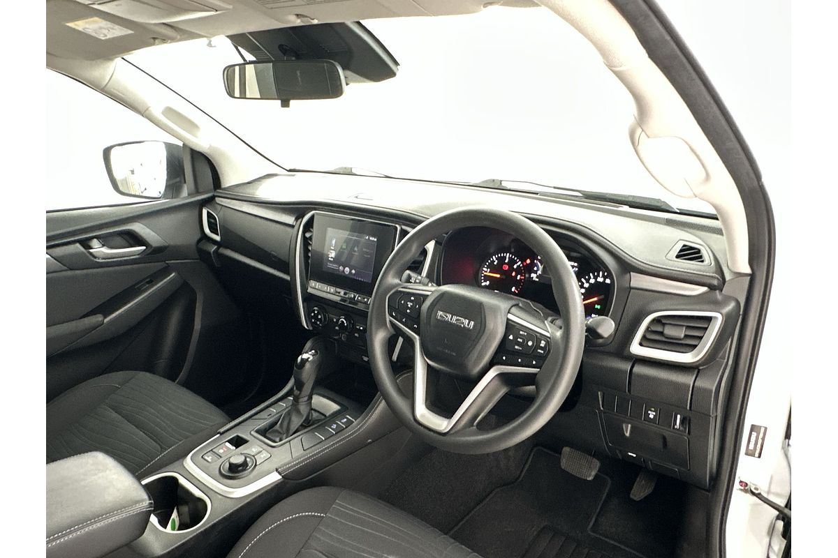 2022 Isuzu MU-X LS-M