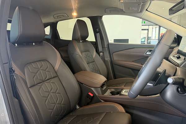2025 Nissan QASHQAI Ti J12