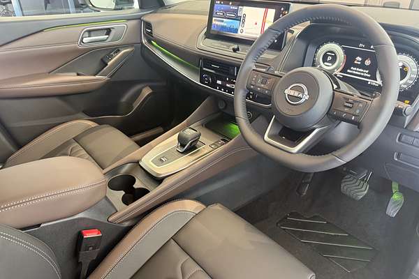 2025 Nissan QASHQAI Ti J12