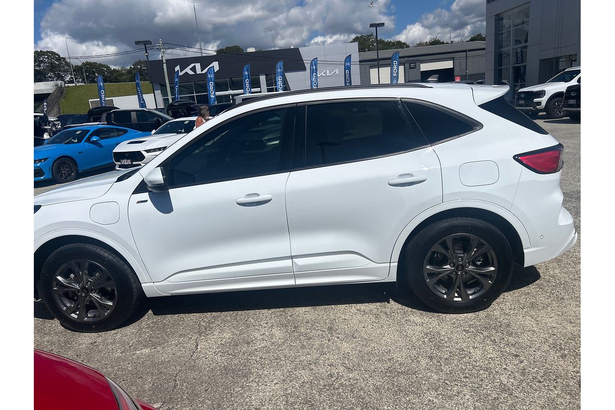 2022 Ford Escape ST-Line PHEV ZH