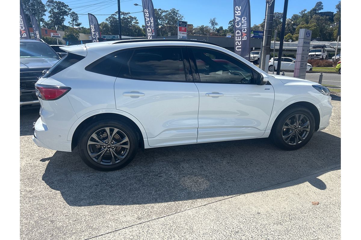 2022 Ford Escape ST-Line PHEV ZH