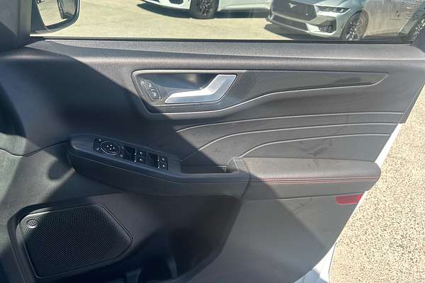 2022 Ford Escape ST-Line PHEV ZH