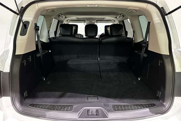 2023 Nissan Patrol Ti-L Y62