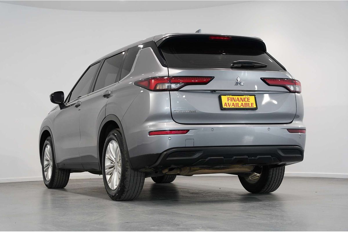 2023 Mitsubishi Outlander ES ZM
