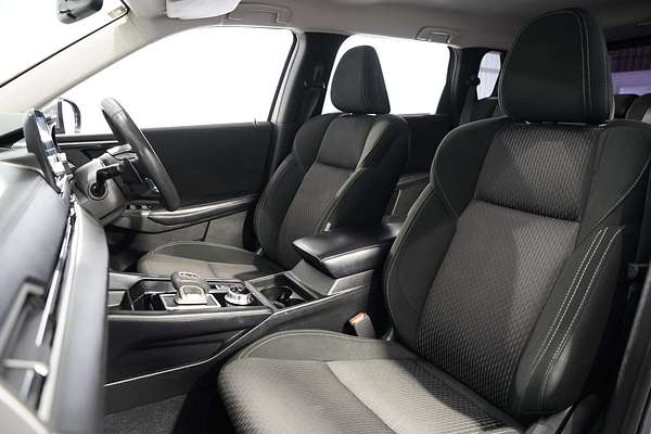 2023 Mitsubishi Outlander ES ZM
