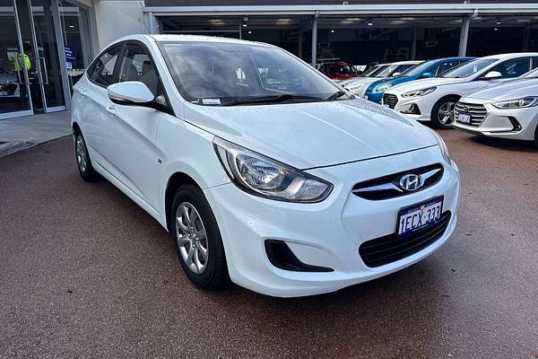 2013 Hyundai Accent Active RB