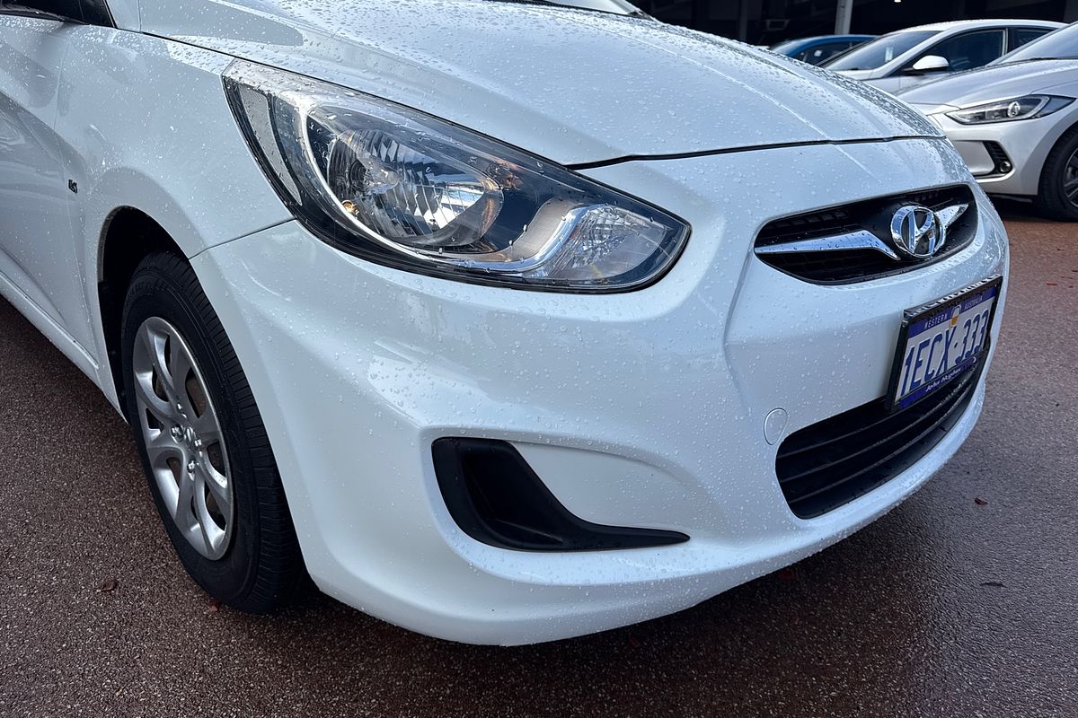 2013 Hyundai Accent Active RB