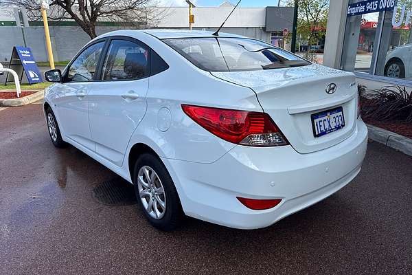 2013 Hyundai Accent Active RB