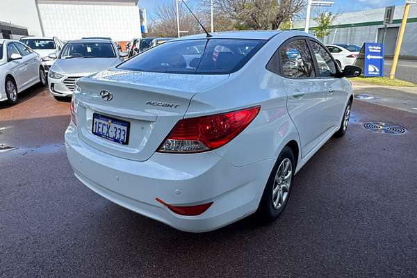 2013 Hyundai Accent Active RB