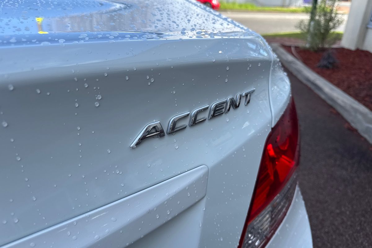 2013 Hyundai Accent Active RB
