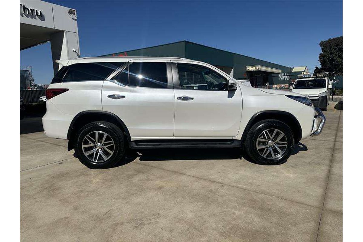 2015 Toyota Fortuner CRUSADE GUN156R