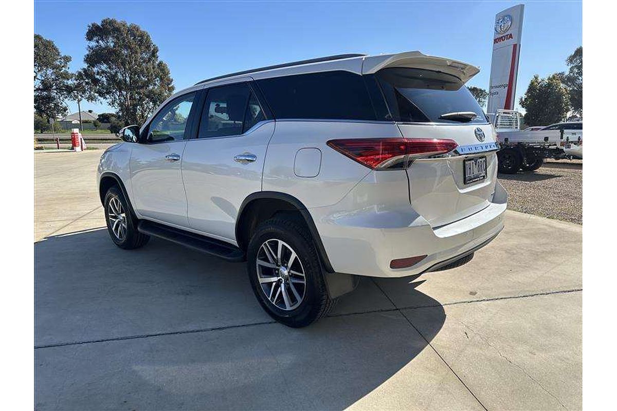2015 Toyota Fortuner CRUSADE GUN156R