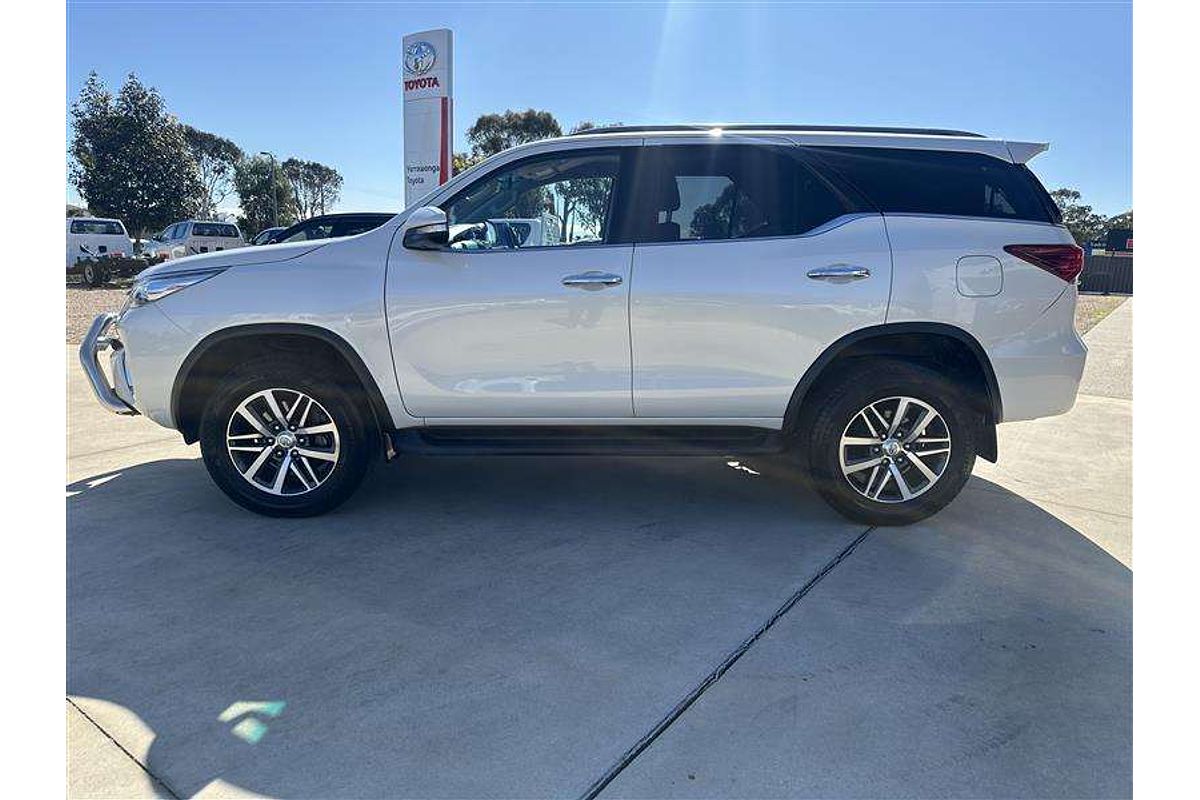 2015 Toyota Fortuner CRUSADE GUN156R