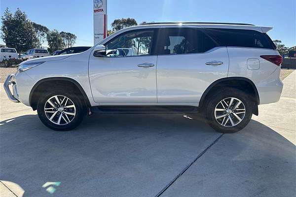 2015 Toyota Fortuner CRUSADE GUN156R