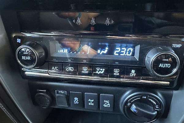2015 Toyota Fortuner CRUSADE GUN156R