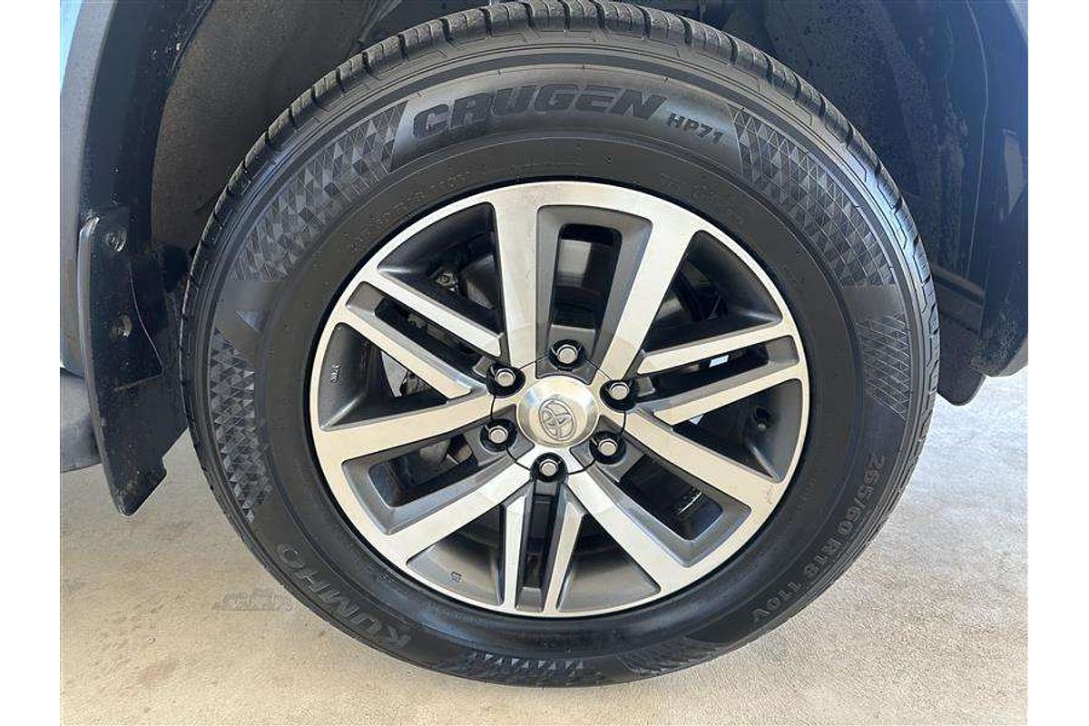 2015 Toyota Fortuner CRUSADE GUN156R