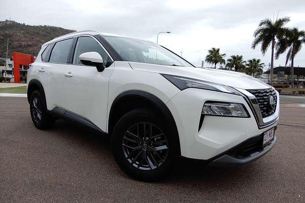 2024 Nissan X-TRAIL ST T33