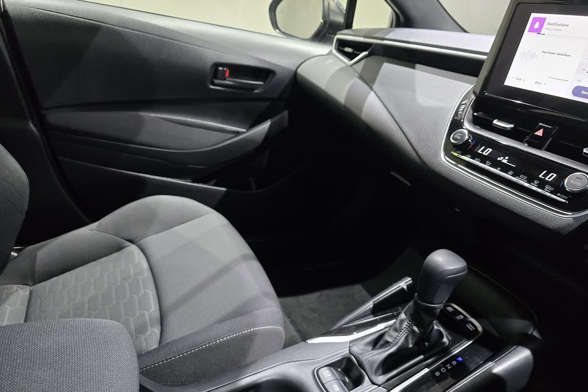 2022 Toyota Corolla Ascent Sport Hybrid ZWE219R