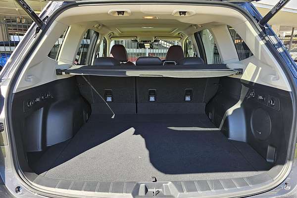 2025 Subaru Forester STI Sport S5
