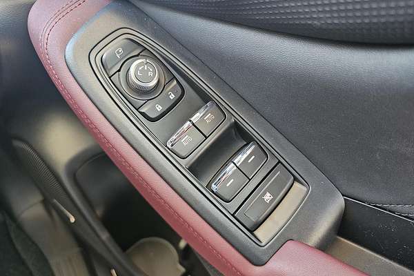 2025 Subaru Forester STI Sport S5