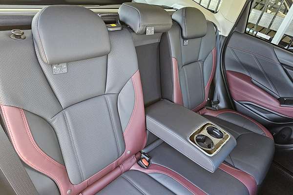 2025 Subaru Forester STI Sport S5