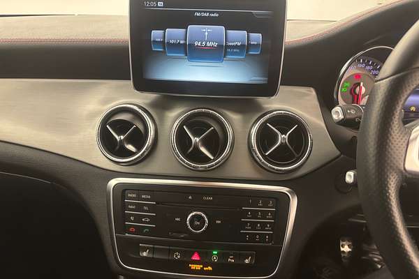 2015 Mercedes-Benz CLA-Class CLA200 X117