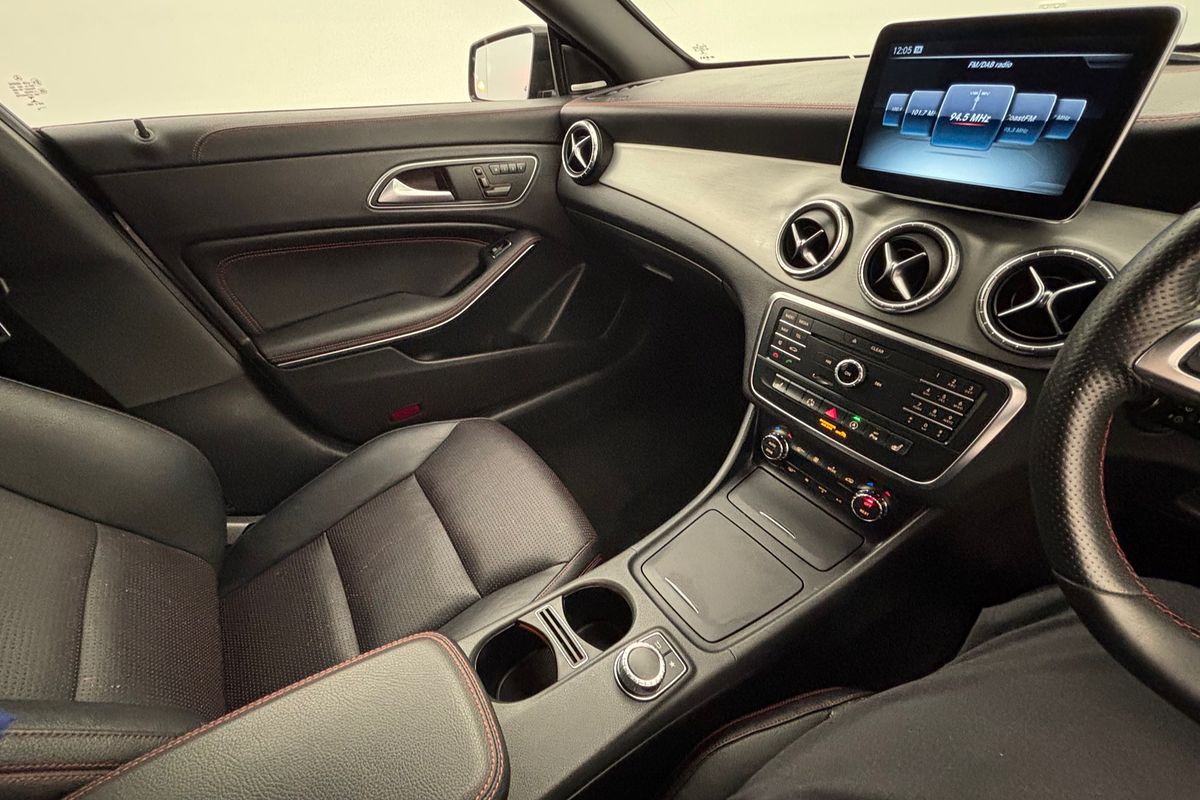 2015 Mercedes-Benz CLA-Class CLA200 X117